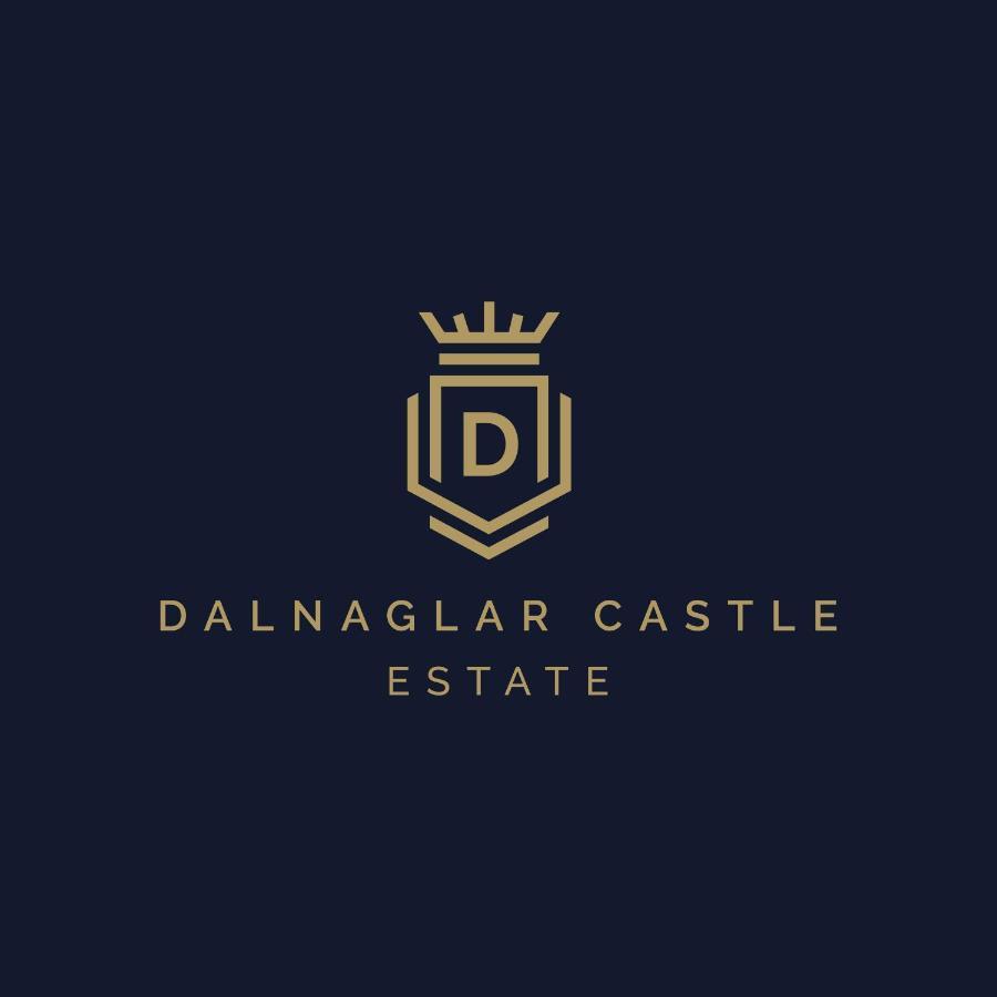 Dalnaglar Castle Estate Villa Glenshee Екстериор снимка