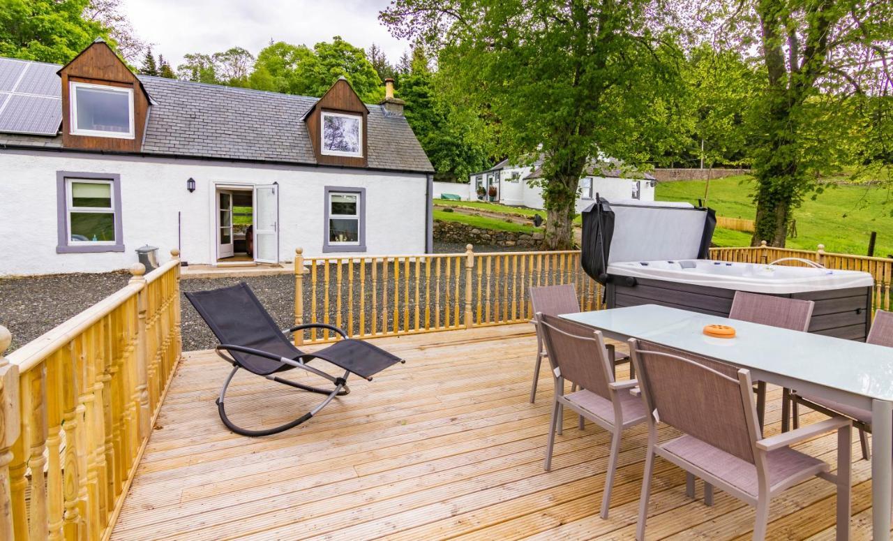 Dalnaglar Castle Estate Villa Glenshee Екстериор снимка