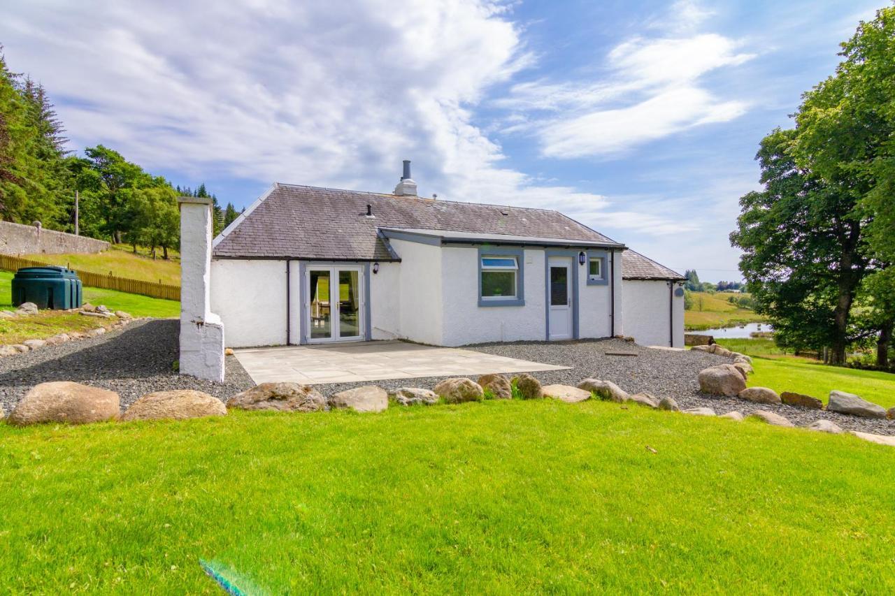 Dalnaglar Castle Estate Villa Glenshee Екстериор снимка